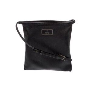 Gucci Black Leather Messenger Crossbody Bag With Adjustable Strap & Zipper Closu